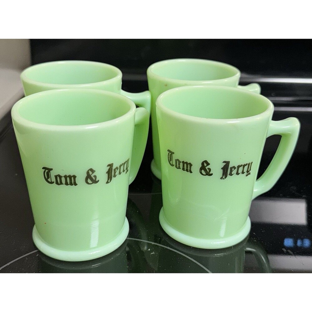 Lot Of 4 VINTAGE McKee Jadeite TOM & JERRY Mugs Cups Uranium Glass Green